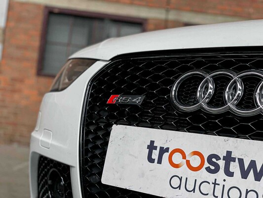 Audi RS4 Avant 4.2 FSI V8 Quattro 450hp 2012, H-121-HG