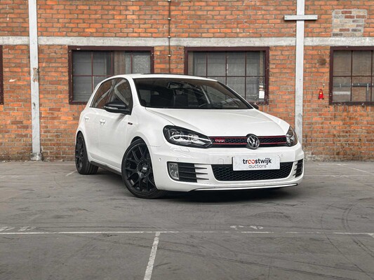 Volkswagen Golf GTI 2.0 211hp 2011, 13-PFJ-7