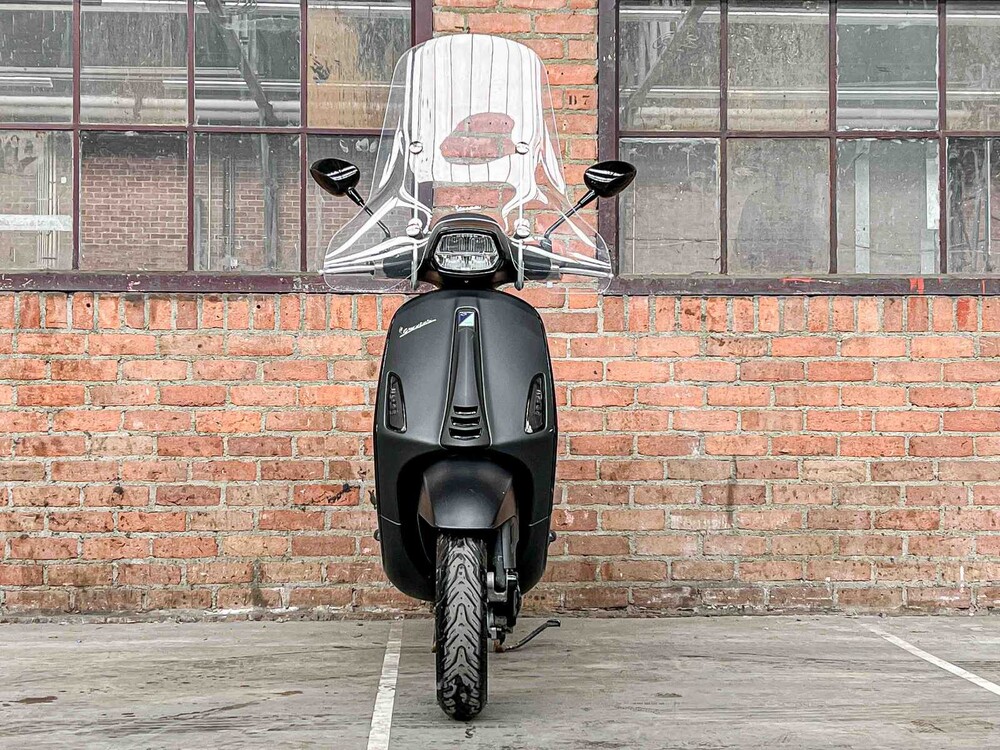 Vespa Sprint 50 -Notte Edition- 2019, DVN-53-L Scooter