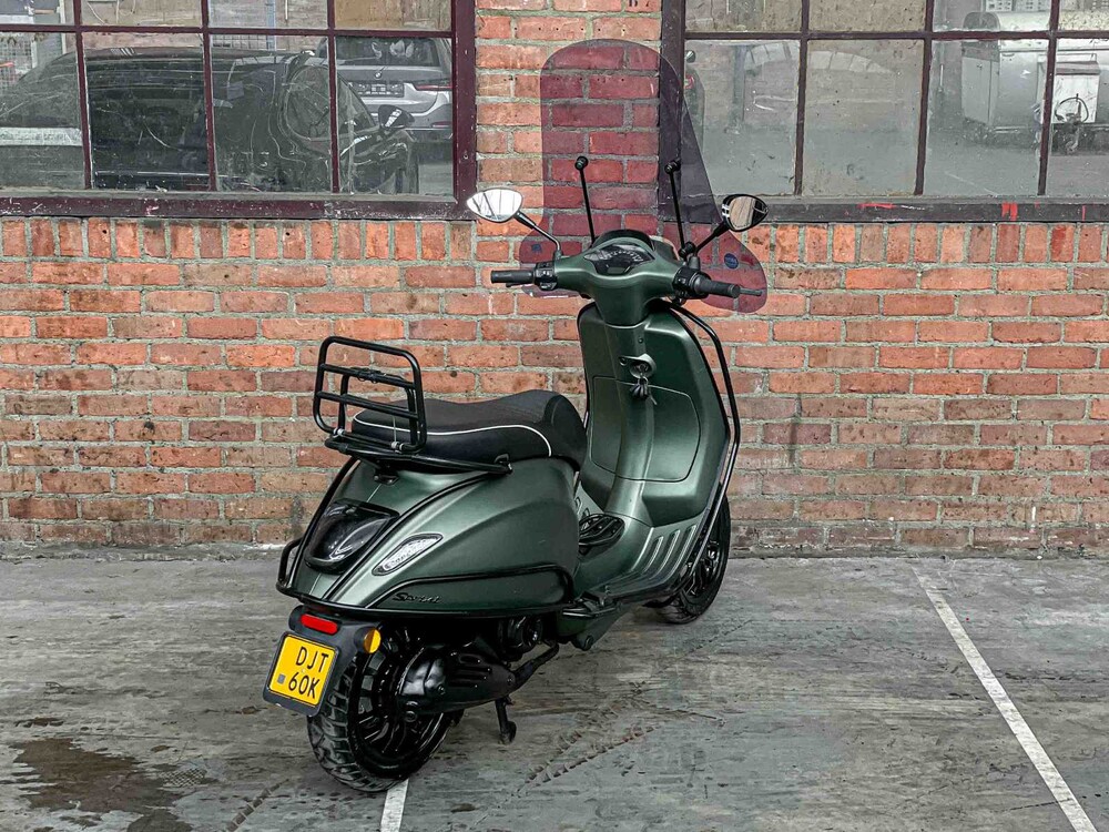 Vespa Sprint 4T 49cc (CUSTOM) Piaggio, DJT-60-K Roller