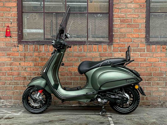 Vespa Sprint 4T 49cc (CUSTOM) Piaggio, DJT-60-K Scooter