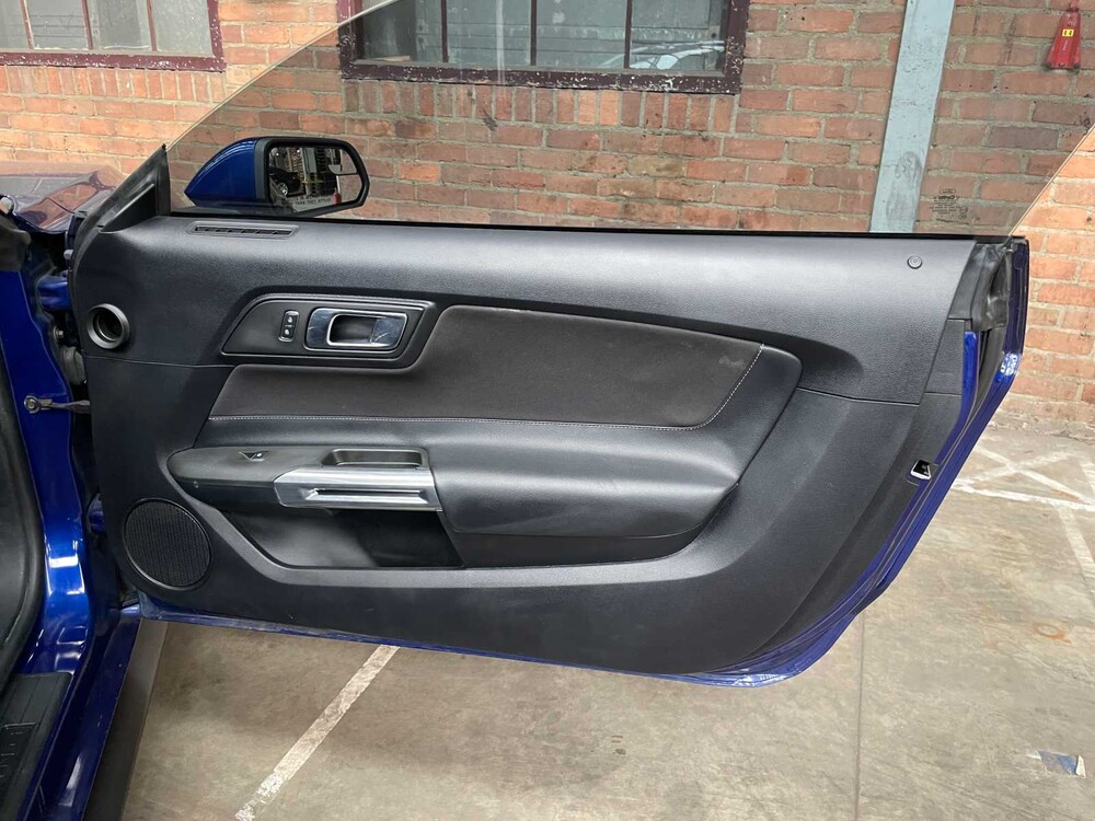 Ford Mustang 3.7 V6 300PS 2015 Coupé 