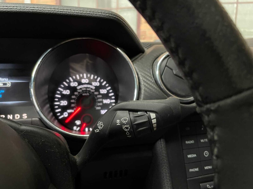 Ford Mustang 3.7 V6 300PS 2015 Coupé 