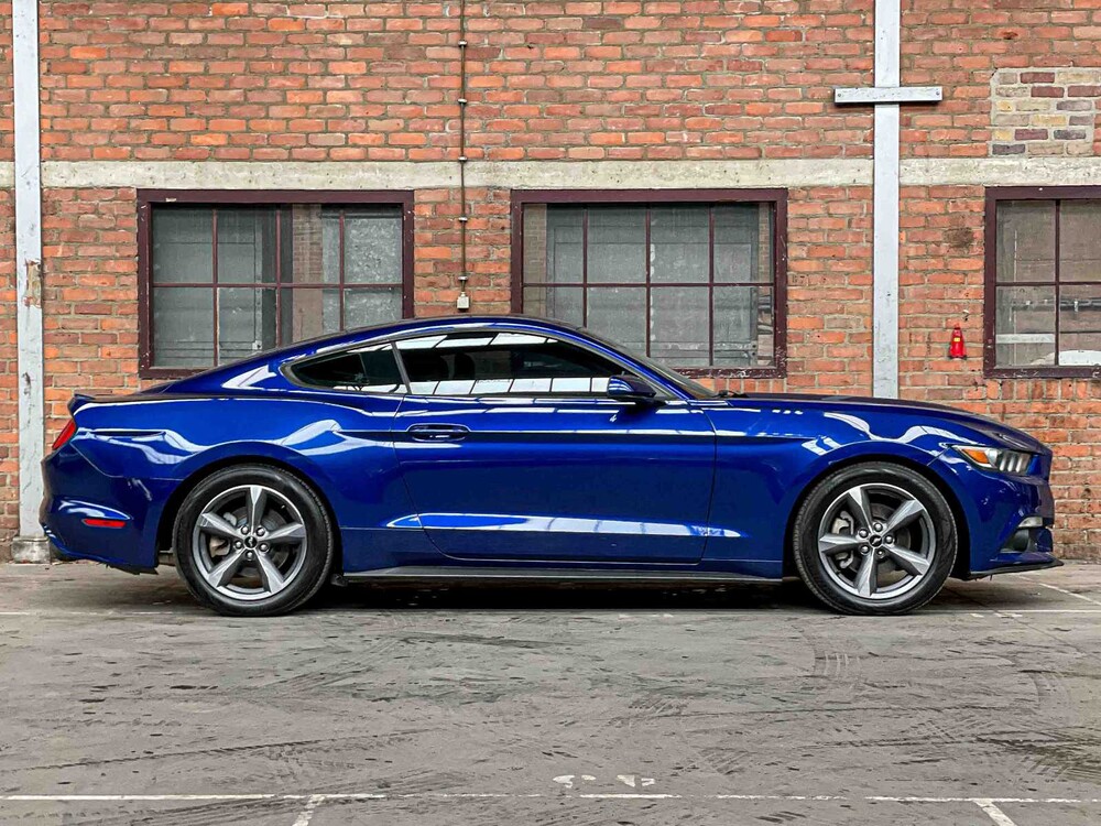 Ford Mustang 3.7 V6 300PS 2015 Coupé 