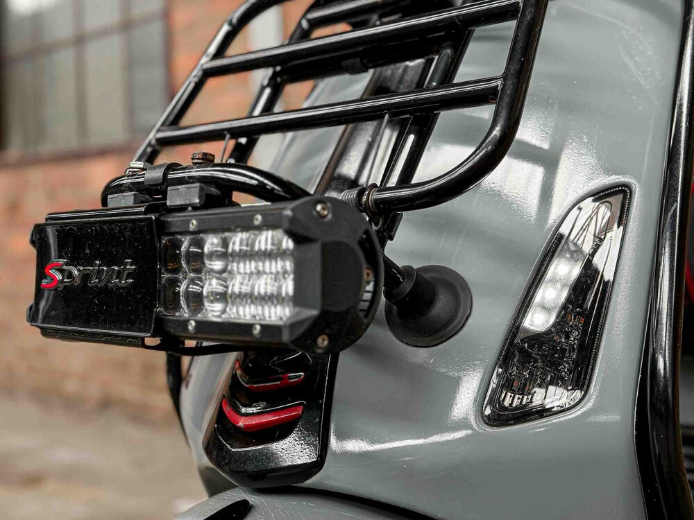 Vespa Sprint 4T 2014, F-031-XV Roller