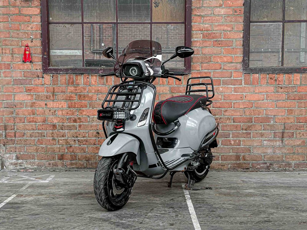 Vespa Sprint 4T 2014, F-031-XV Roller