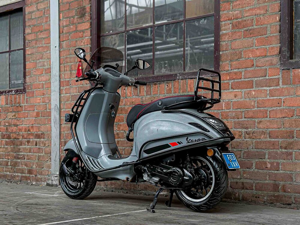 Vespa Sprint 4T 2014, F-031-XV Roller