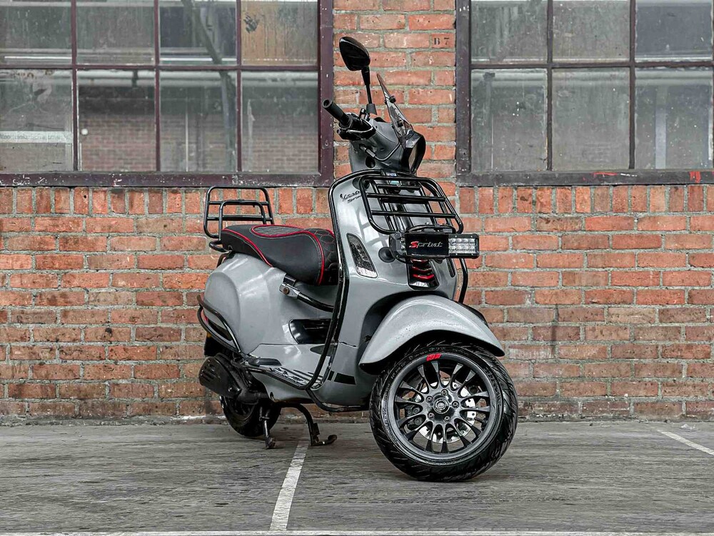 Vespa Sprint 4T 2014, F-031-XV Roller
