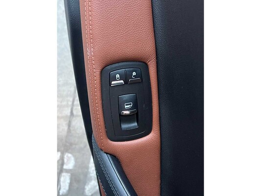 Maserati Ghibli 3.0 V6 D 275hp 2014, X-048-BF
