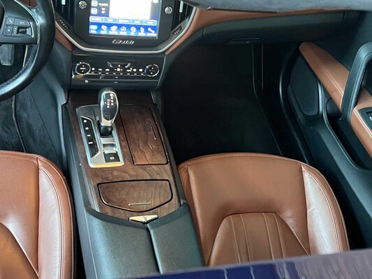 Maserati Ghibli 3.0 V6 D 275hp 2014, X-048-BF