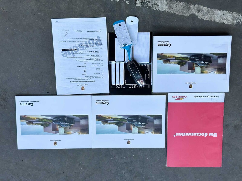 Porsche Cayenne 3.0 D V6 Platinum Edition (FACELIFT) 239PS 2017, G-774-RB