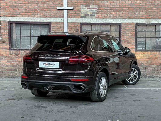 Porsche Cayenne 3.0 D V6 Platinum Edition (FACELIFT) 239hp 2017, G-774-RB