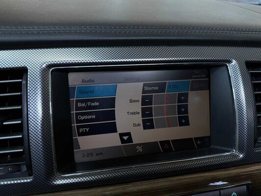 Jaguar XF R 5.0 V8 SUPERCHARGED 510hp 2011