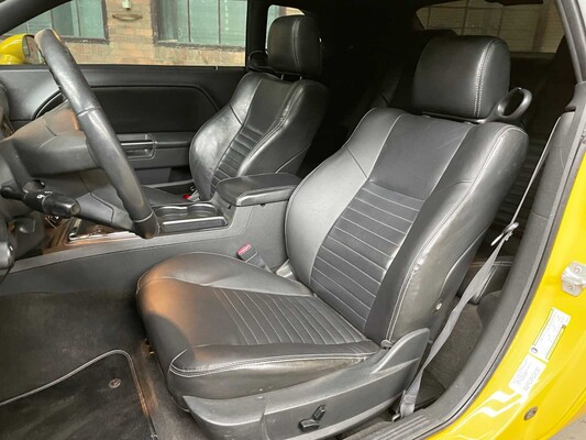 Dodge Challenger 5.7 V8 HEMI 372hp 2010