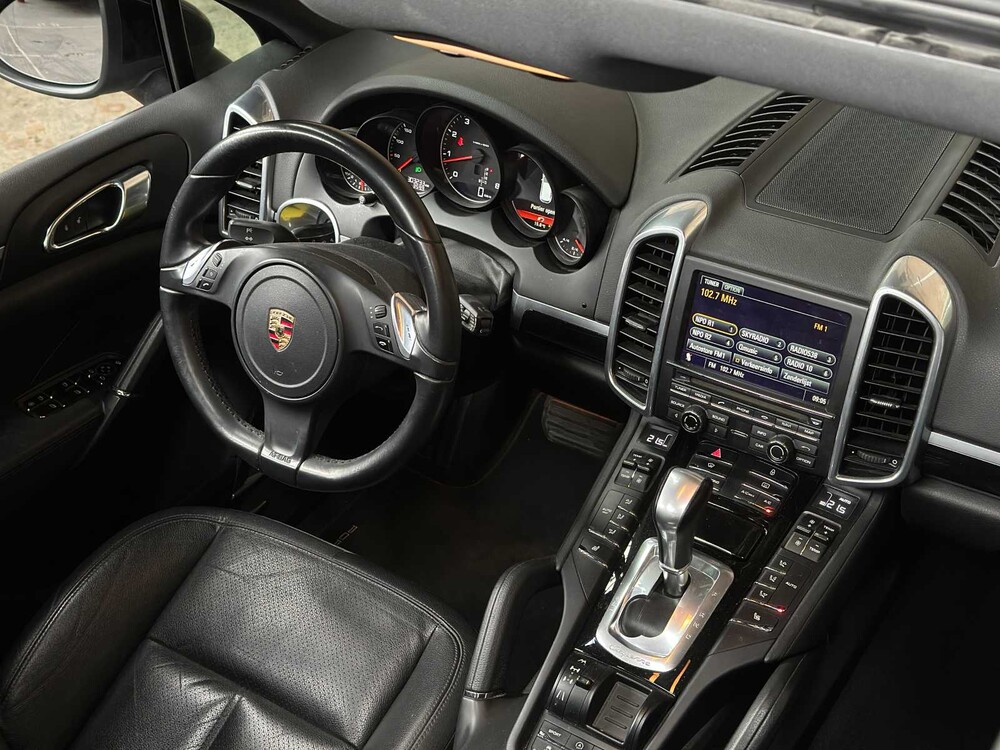 Porsche Cayenne 3.6 299hp 2012, 5-TBR-27