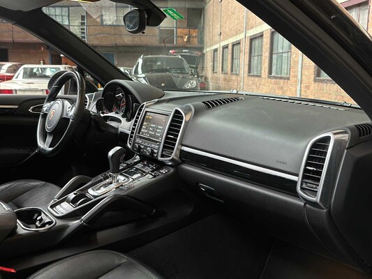 Porsche Cayenne 3.6 299hp 2012, 5-TBR-27