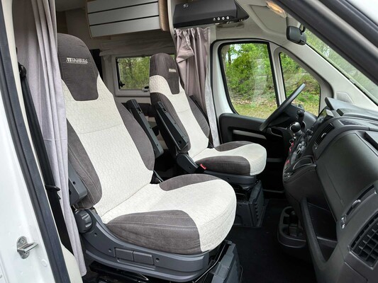Chausson Titanium VIP 788 Automatic 130hp 2021 Camper
