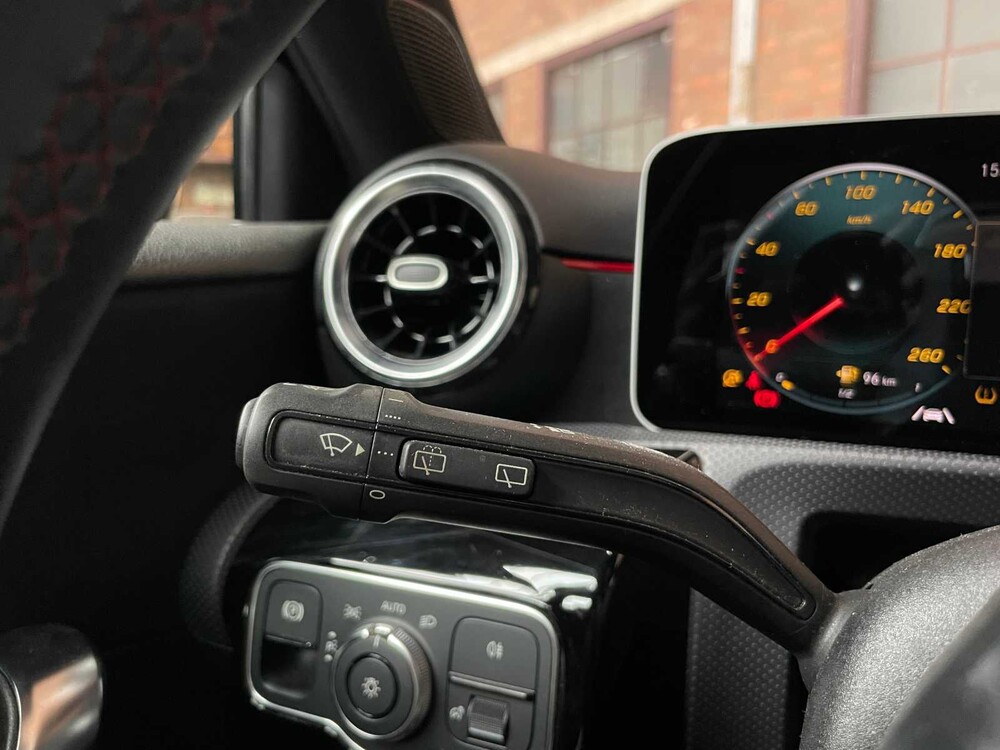 Mercedes-Benz A180d AMG Business Solution 116PS 2018 A-Klasse, XJ-192-K