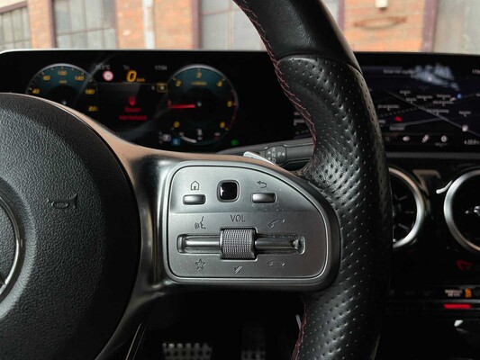 Mercedes-Benz A180d AMG Business Solution 116hp 2018 A-class, XJ-192-K
