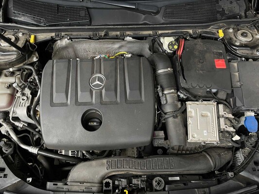 Mercedes-Benz A180d AMG Business Solution 116hp 2018 A-class, XJ-192-K