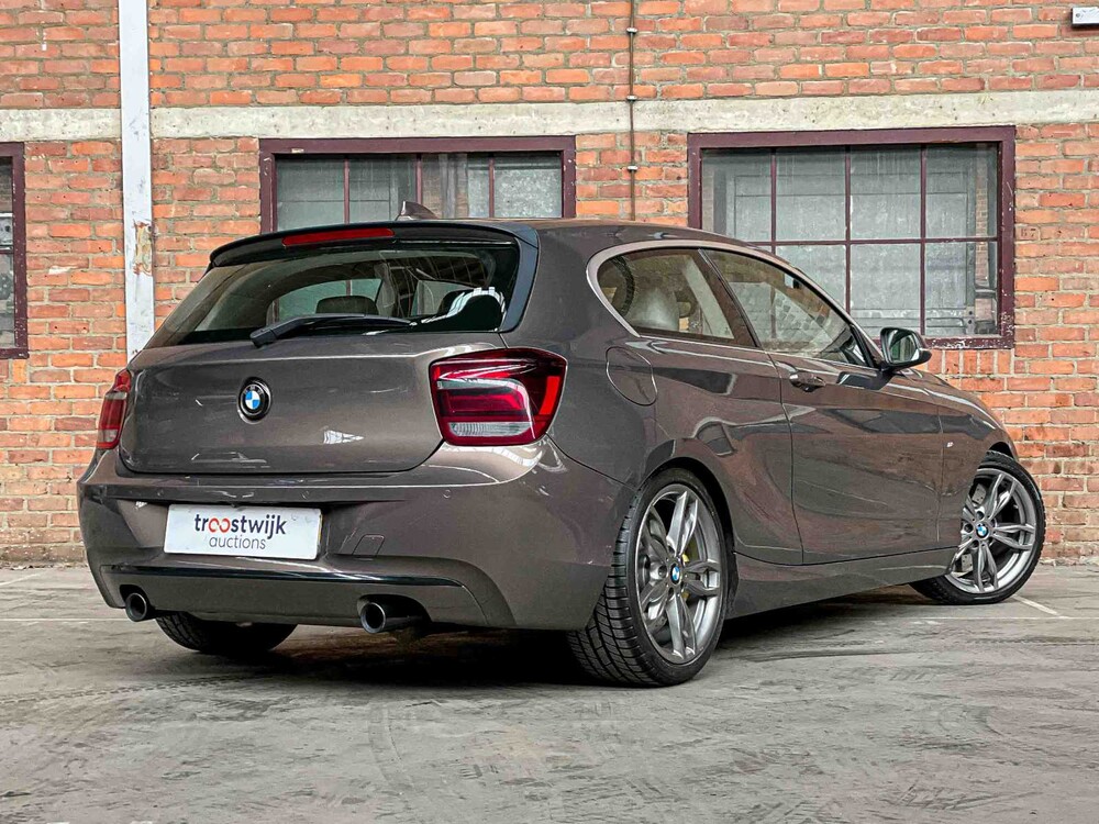 BMW 125i Business+ 300PS 2012 1er, 7-ZSJ-54