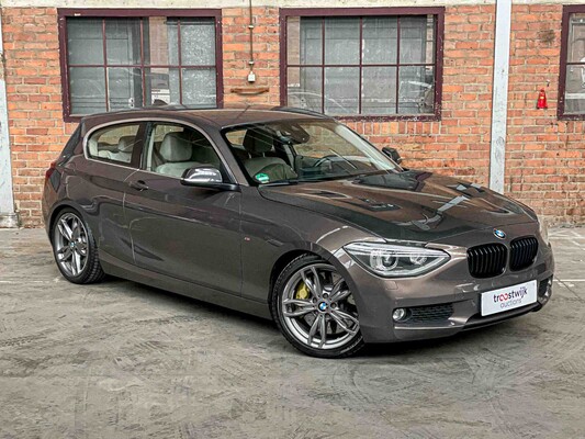 BMW 125i Business+ 300hp 2012 1-Series, 7-ZSJ-54