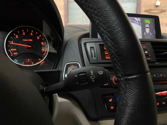 BMW 125i Business+ 300hp 2012 1-Series, 7-ZSJ-54