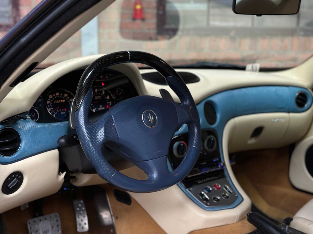 Maserati GranSport Coupé 4.2 V8 400pk 2005 Youngtimer