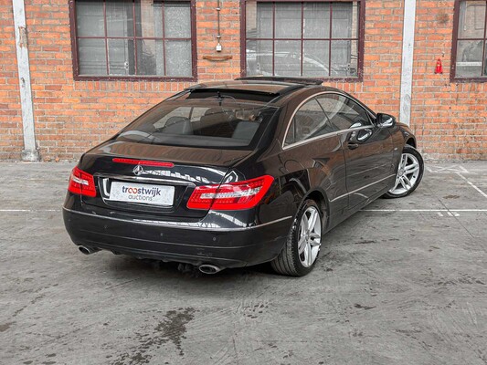Mercedes-Benz E350 CGI Elegance 3.5 V6 292hp 2009 E-class Coupé, 29-NHZ-8