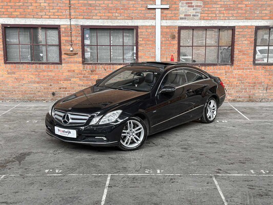 Mercedes-Benz E350 CGI Elegance 3.5 V6 292hp 2009 E-class Coupé, 29-NHZ-8