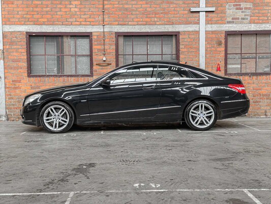 Mercedes-Benz E350 CGI Elegance 3.5 V6 292hp 2009 E-class Coupé, 29-NHZ-8