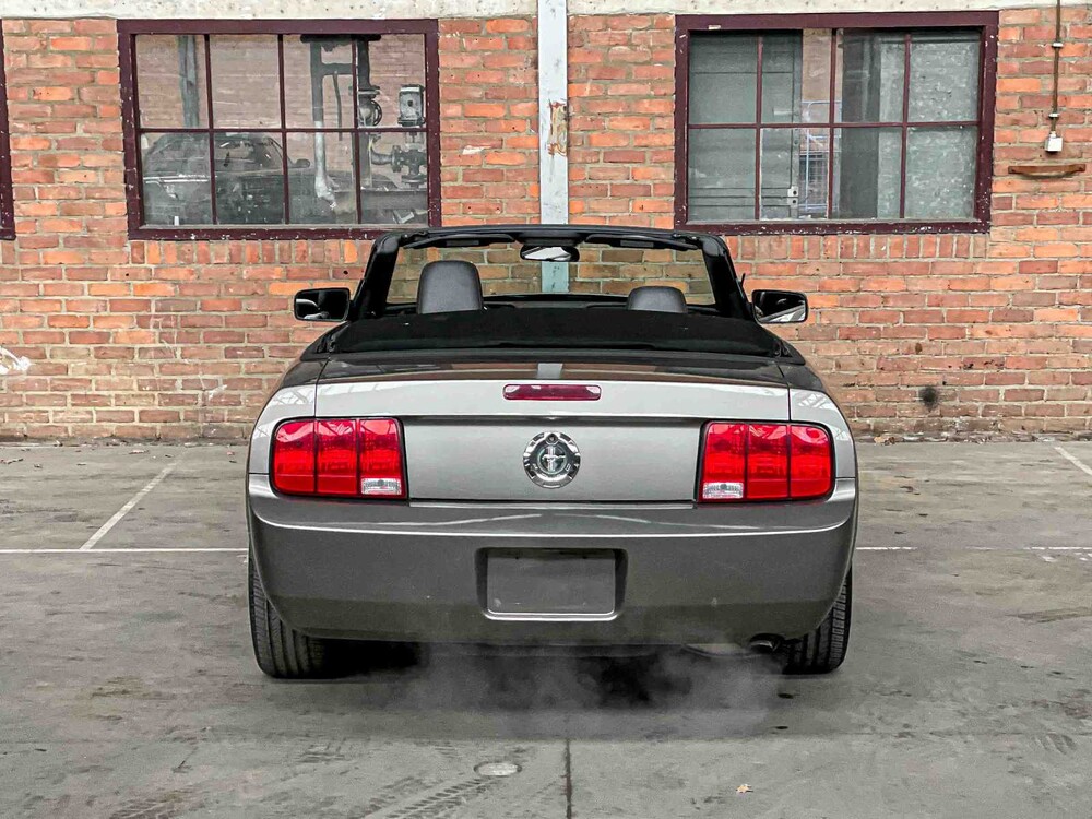 Ford Mustang Cabriolet 4.0 212pk 2005 Youngtimer