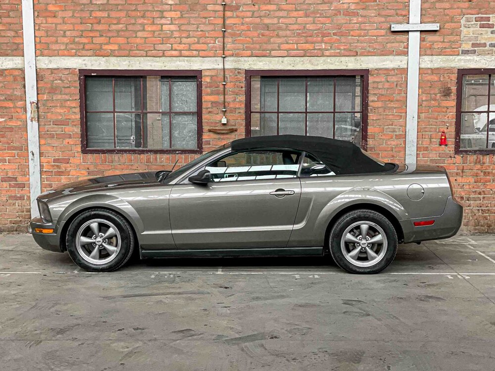 Ford Mustang Cabriolet 4.0 212pk 2005 Youngtimer