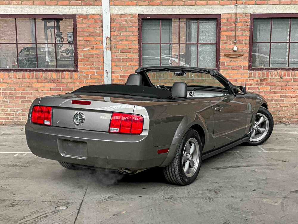 Ford Mustang Cabriolet 4.0 212pk 2005 Youngtimer