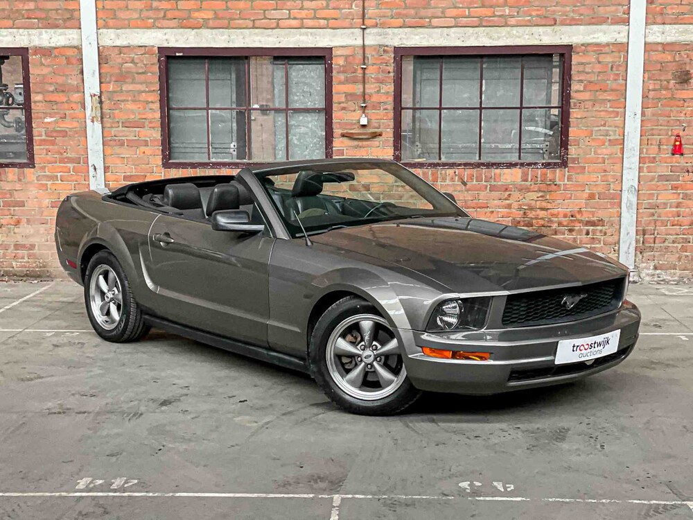 Ford Mustang Cabriolet 4.0 212pk 2005 Youngtimer