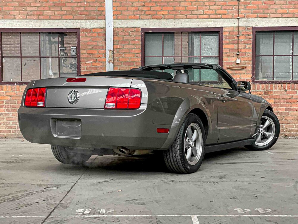 Ford Mustang Cabriolet 4.0 212pk 2005 Youngtimer