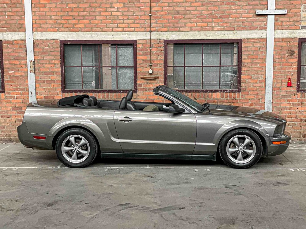 Ford Mustang Cabriolet 4.0 212pk 2005 Youngtimer