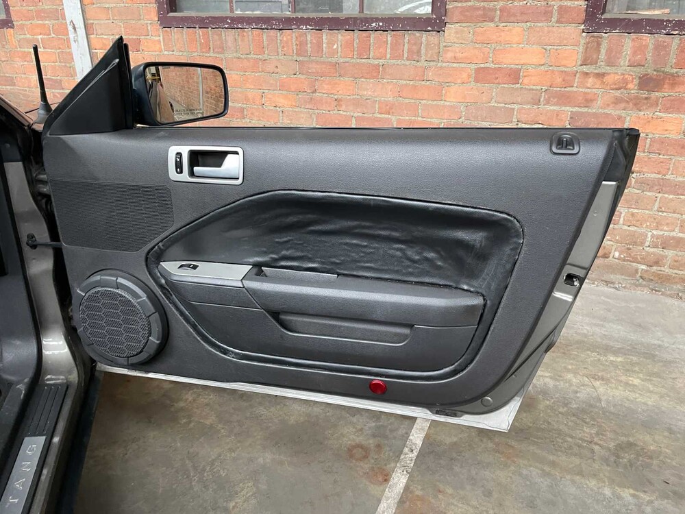 Ford Mustang Cabriolet 4.0 212pk 2005 Youngtimer