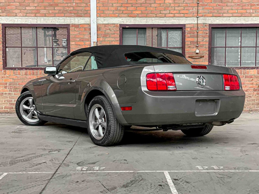 Ford Mustang Cabriolet 4.0 212pk 2005 Youngtimer