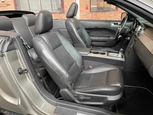 Ford Mustang Cabriolet 4.0 212hp 2005 Youngtimer