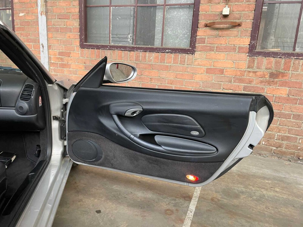 WP0ZZZ98Z1U601875 Porsche Boxster 986 2.7 220PS 2001 Youngtimer