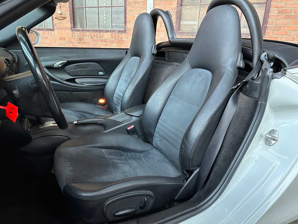 Porsche Boxster 986 Facelift 2.7 228pk 2003 Youngtimer