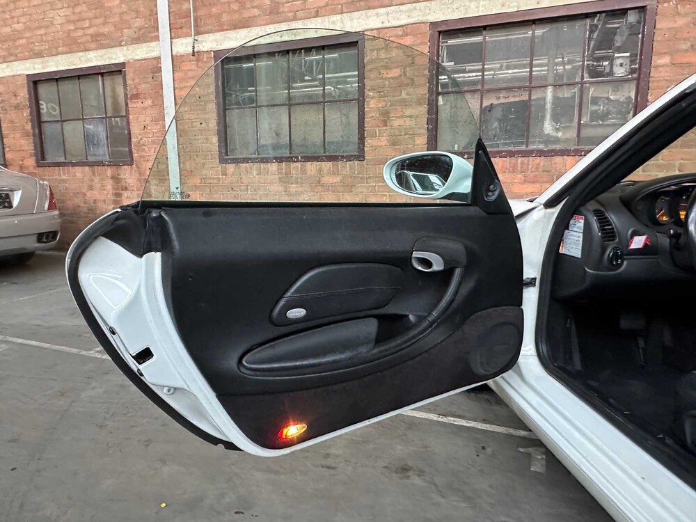 Porsche Boxster 986 Facelift 2.7 228pk 2003 Youngtimer