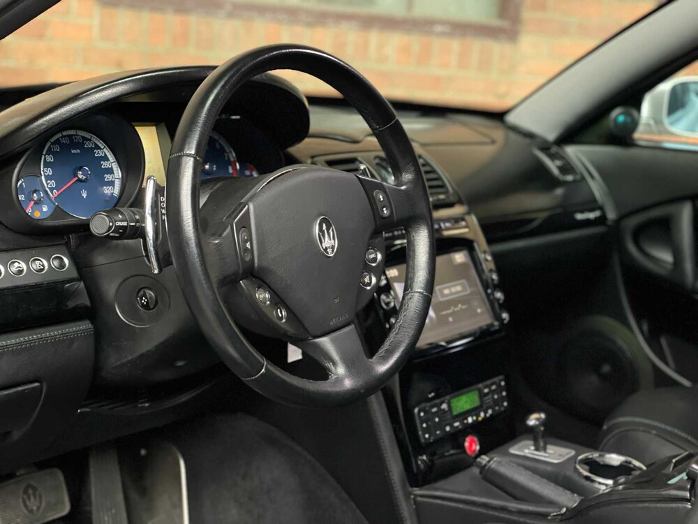 Maserati Quattroporte 4.2 V8 400PK 2006 Youngtimer