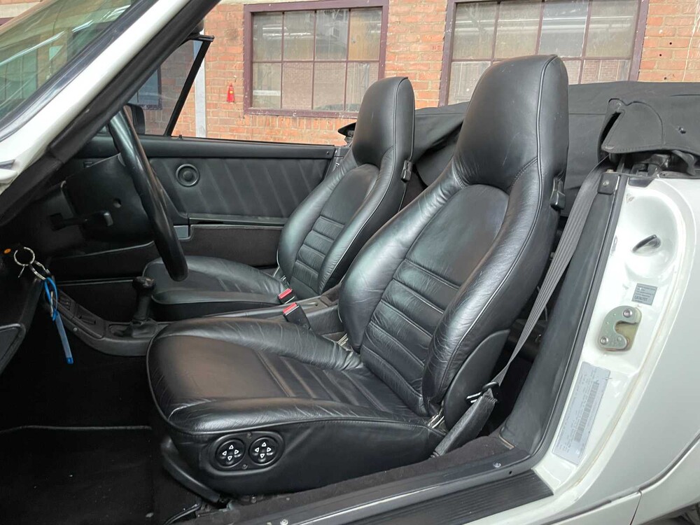 Porsche 911 Carrera 2 964 Cabriolet 1991