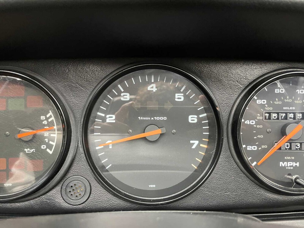 Porsche 911 Carrera 2 964 Cabriolet 1991