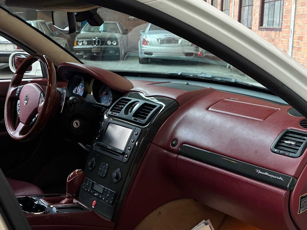 Maserati Quattroporte 4.2 V8 400PK ZF automaat 2007 Youngtimer