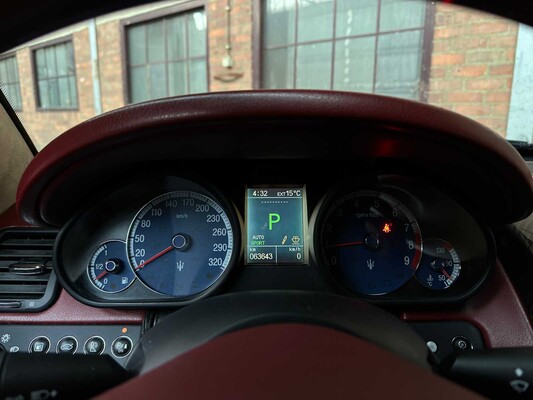 Maserati Quattroporte 4.2 V8 400HP ZF automatic 2007 Youngtimer