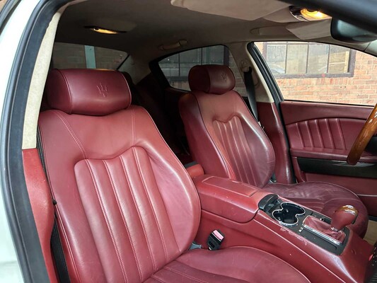 Maserati Quattroporte 4.2 V8 400HP ZF automatic 2007 Youngtimer