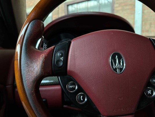 Maserati Quattroporte 4.2 V8 400HP ZF automatic 2007 Youngtimer